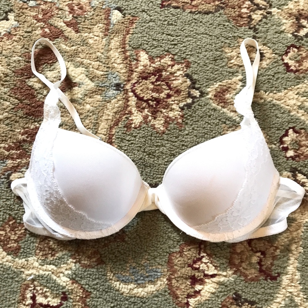 White Lace Gilly Hicks Bra, size 32B